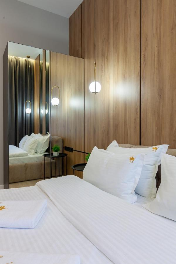 Royal Apartament On Voloshyna 2 Λβιβ Εξωτερικό φωτογραφία