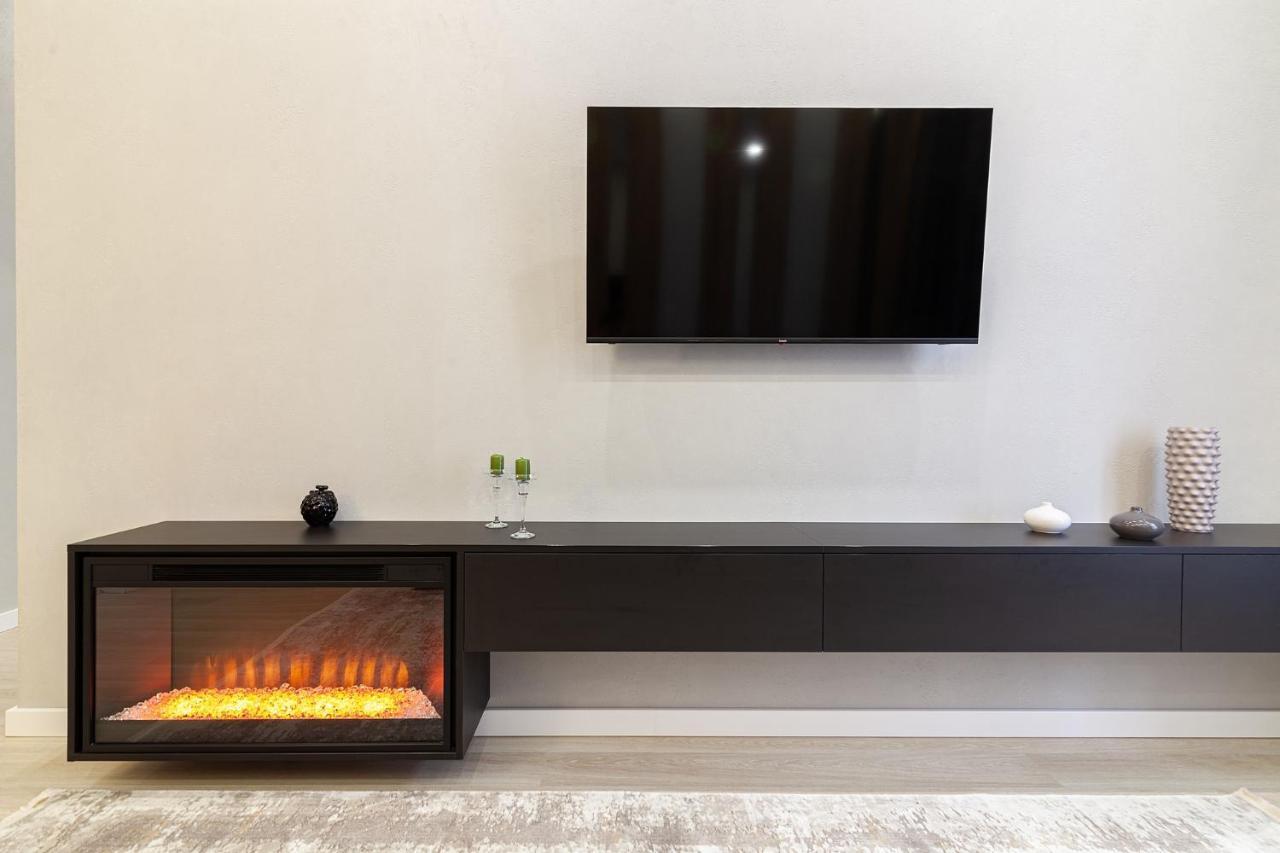Royal Apartament On Voloshyna 2 Λβιβ Εξωτερικό φωτογραφία
